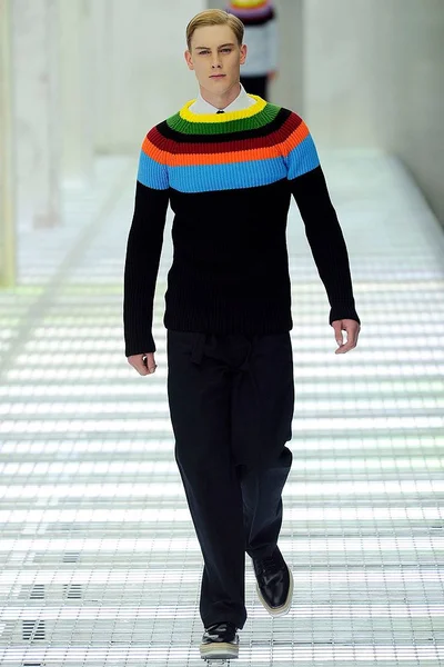 Look 36